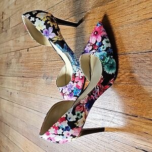 Marc Fisher floral multicolor heels